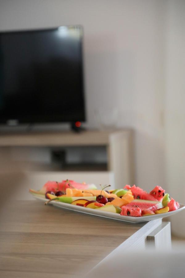 Atlantis Apartments ساراندا المظهر الخارجي الصورة