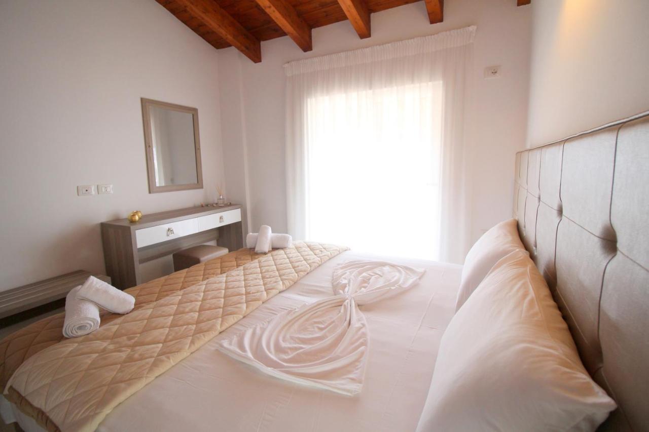 Atlantis Apartments ساراندا المظهر الخارجي الصورة