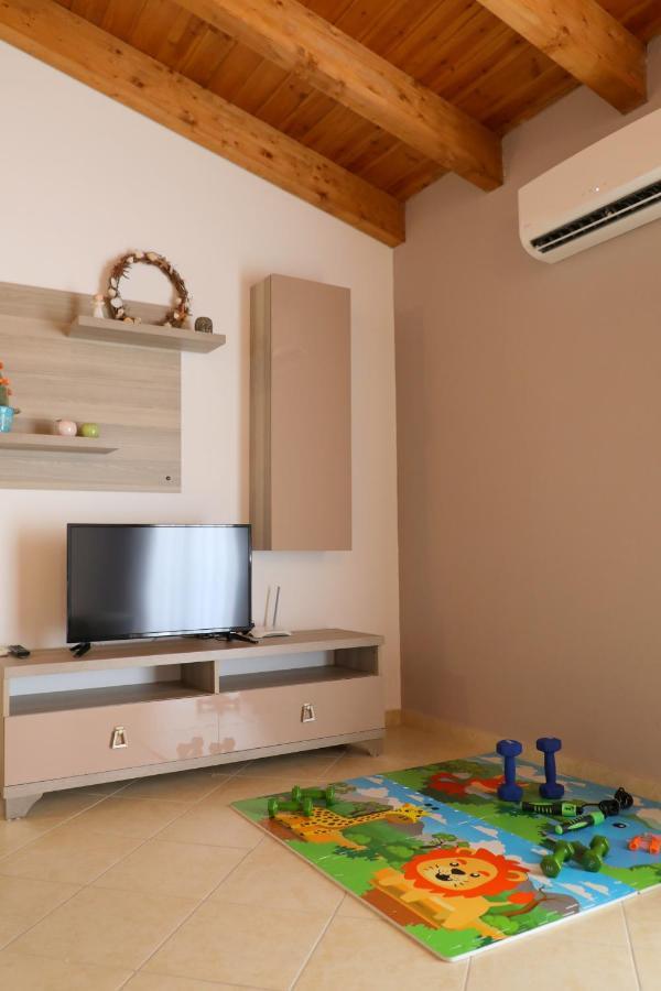Atlantis Apartments ساراندا المظهر الخارجي الصورة