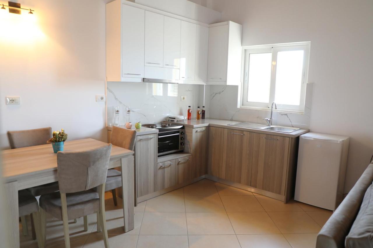 Atlantis Apartments ساراندا المظهر الخارجي الصورة