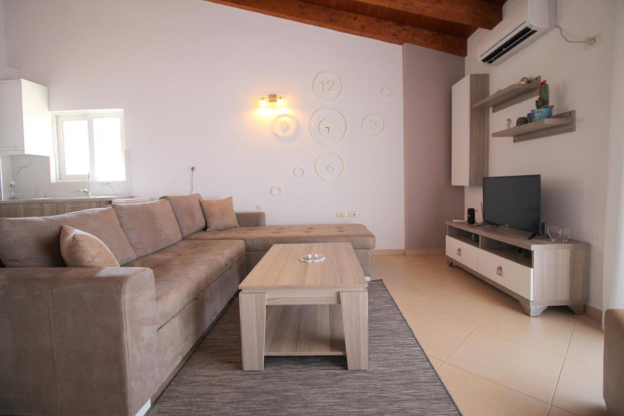 Atlantis Apartments ساراندا المظهر الخارجي الصورة
