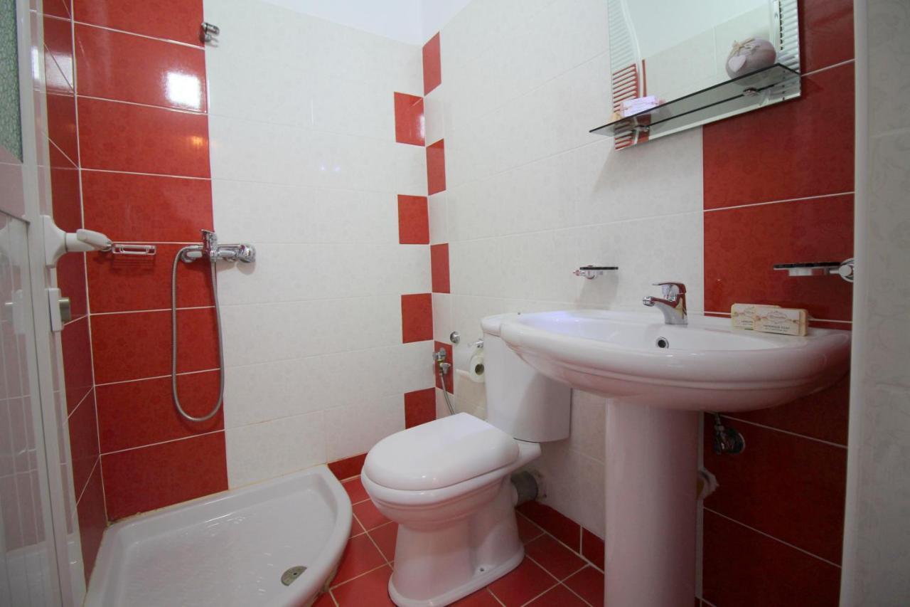 Atlantis Apartments ساراندا المظهر الخارجي الصورة