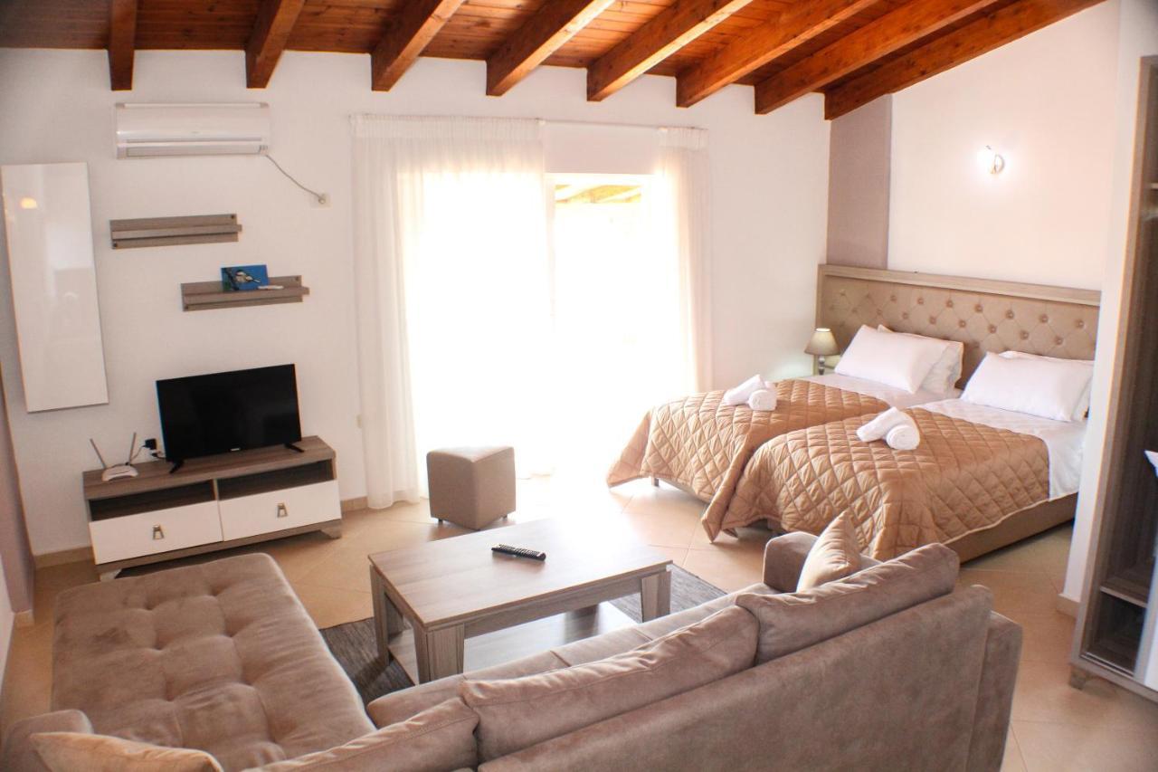 Atlantis Apartments ساراندا المظهر الخارجي الصورة